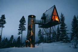 Pan Treetops Cabin Norway at night